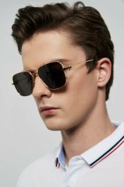 Picture of Cartier Sunglasses _SKUfw55533077fw